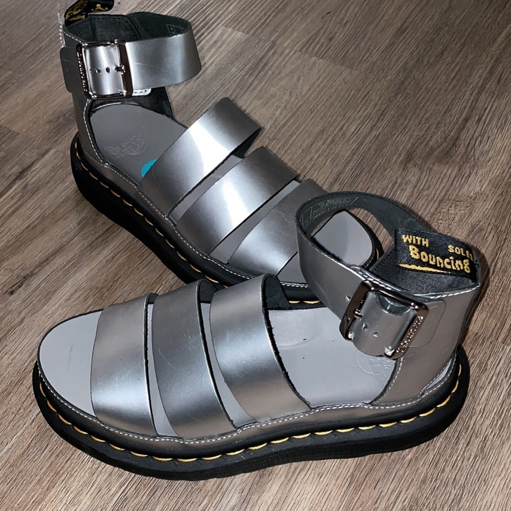 NEW DR MARTENS Clarissa II Metallic Silver Leather Gladiator Sandals Womens 6 US - Picture 2 of 5